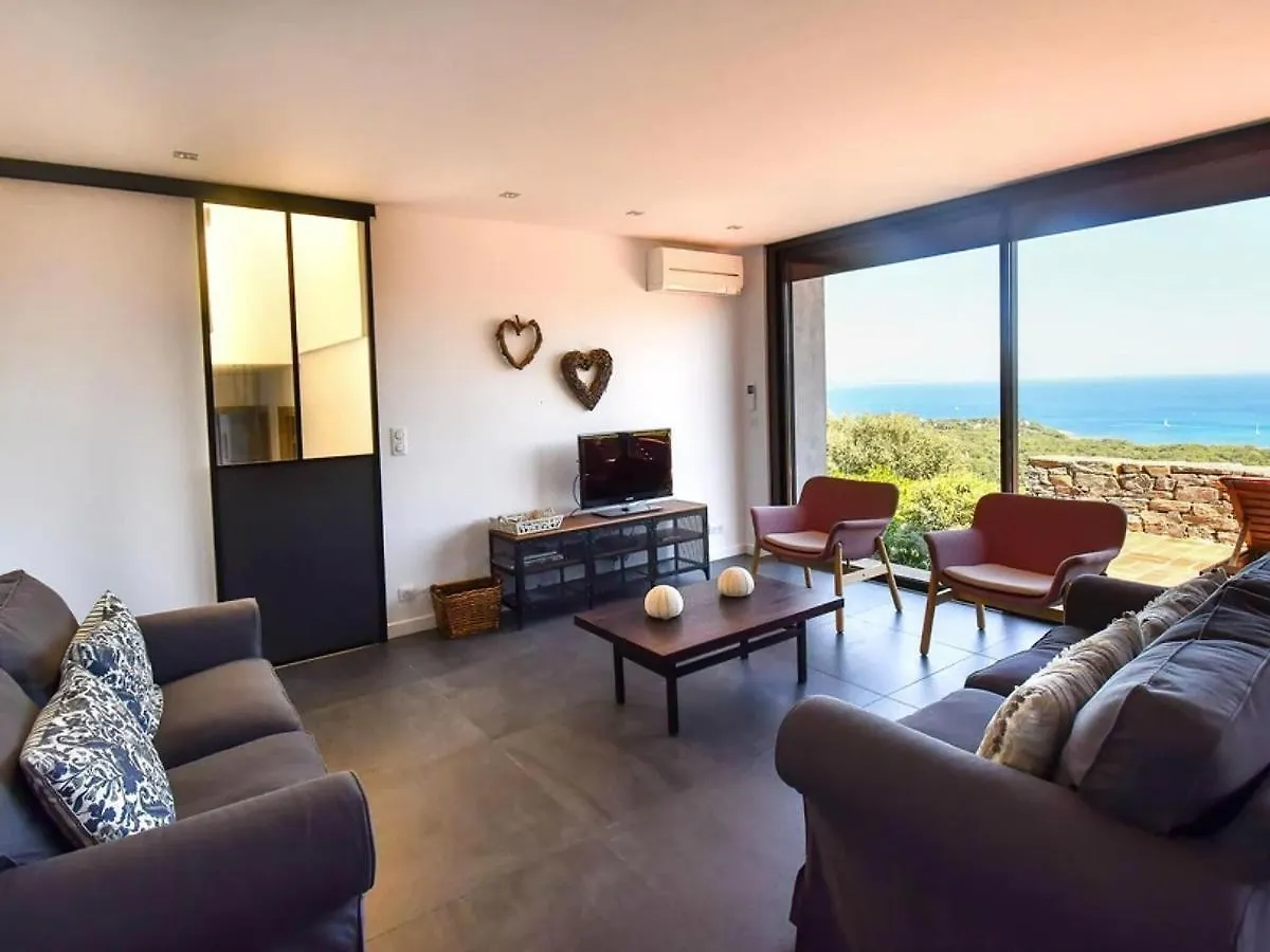 Villa For 8 People In An Estate Near The Sea Bormes-les-Mimosas