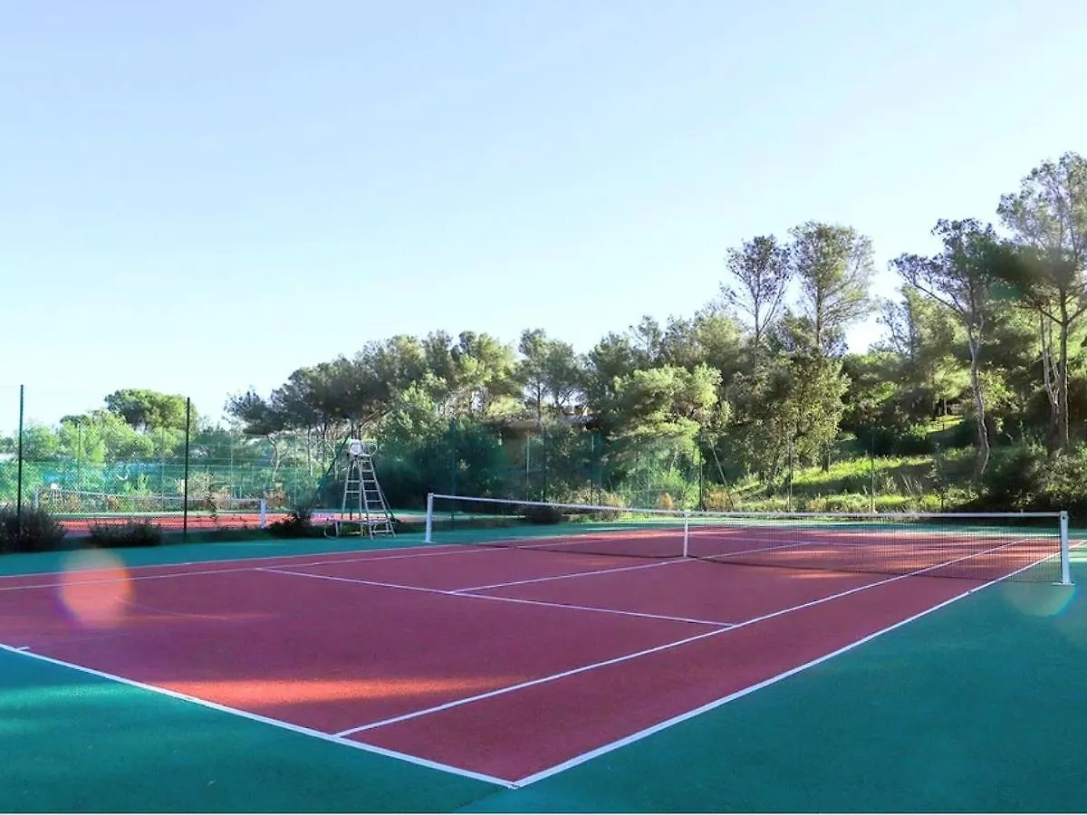 Villa For 8 People In An Estate Near The Sea Bormes-les-Mimosas 0*,