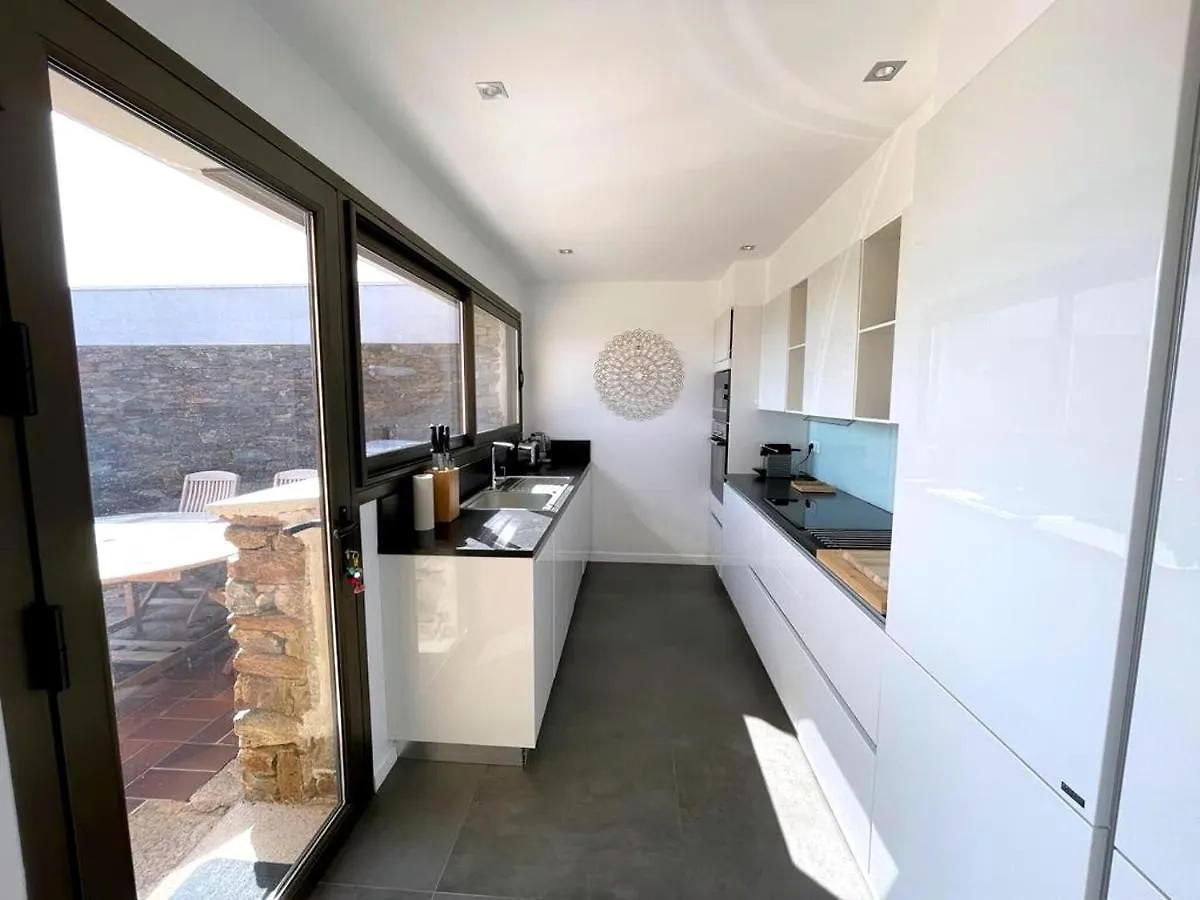 Villa For 8 People In An Estate Near The Sea Bormes-les-Mimosas Holiday home