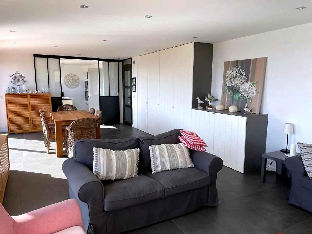 Villa For 8 People In An Estate Near The Sea Bormes-les-Mimosas 0*,  France