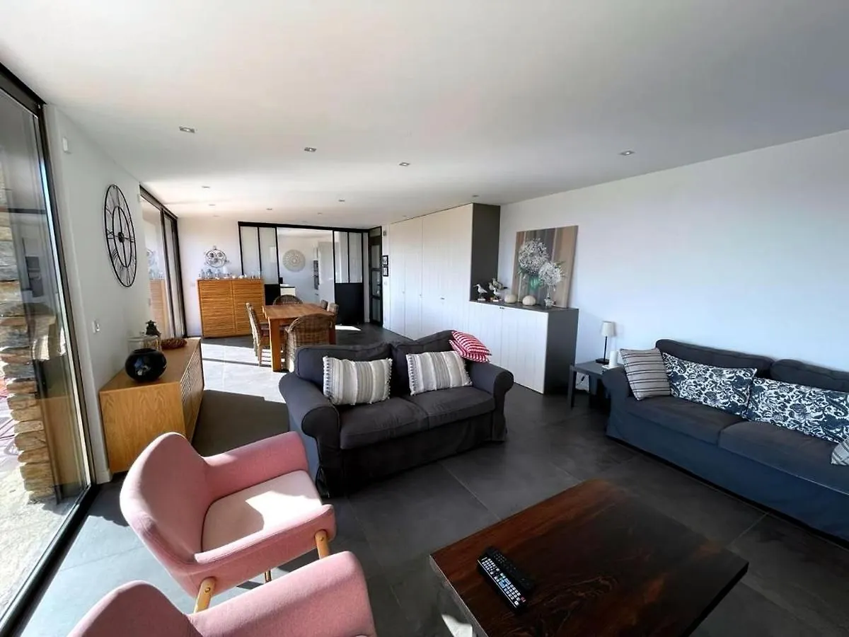 Villa For 8 People In An Estate Near The Sea Bormes-les-Mimosas France